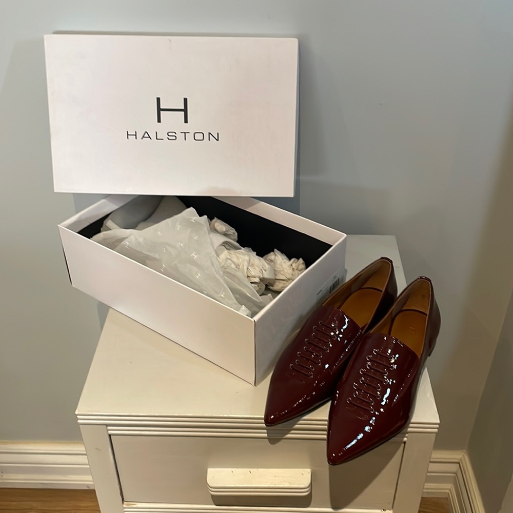 NWT - Halston Shoes - Size 7